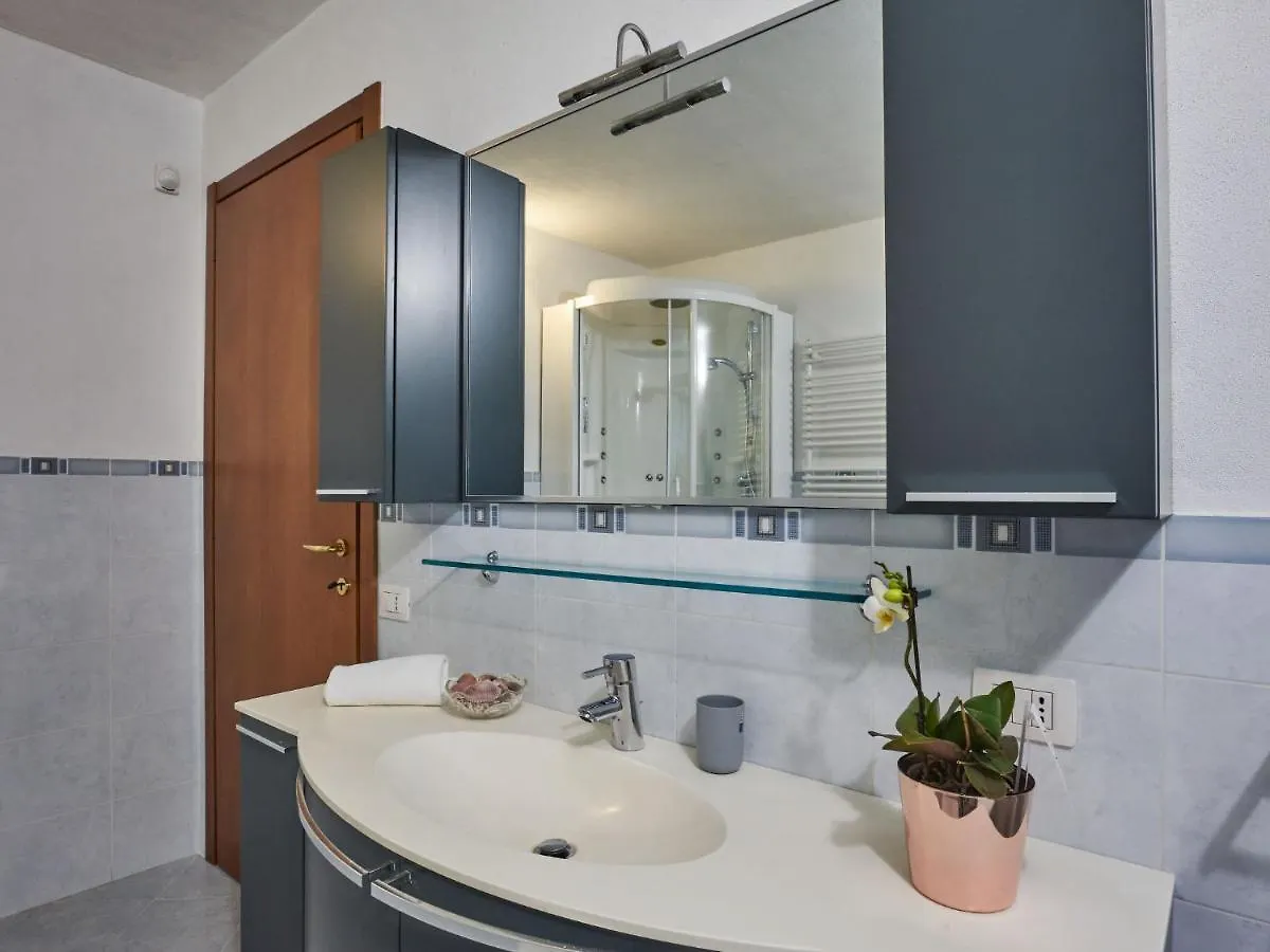 Holiday Home Casa Grandola-Green Garden By Interhome Naggio  Italy